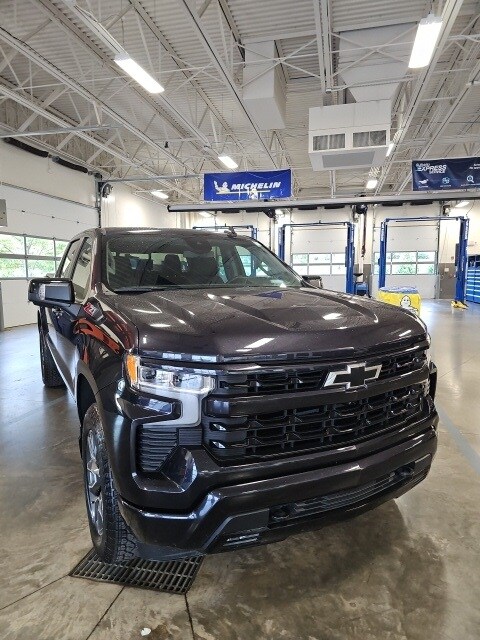 2023 Chevrolet Silverado 1500 RST photo 4