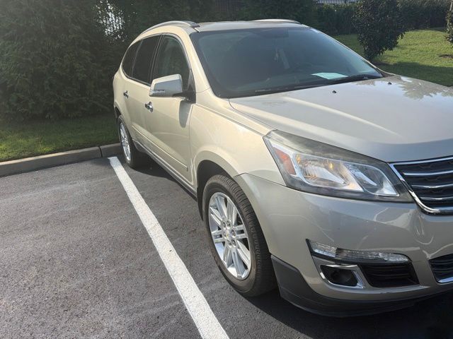 Used 2015 Chevrolet Traverse 1LT with VIN 1GNKRGKD8FJ305635 for sale in Gallatin, TN