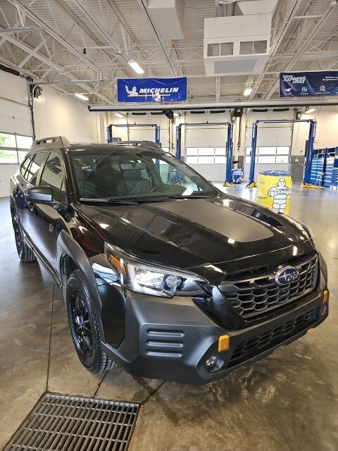 2022 Subaru Outback Wilderness photo 2