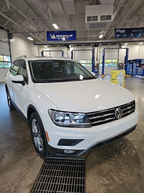 2020 Volkswagen Tiguan SEL photo 4
