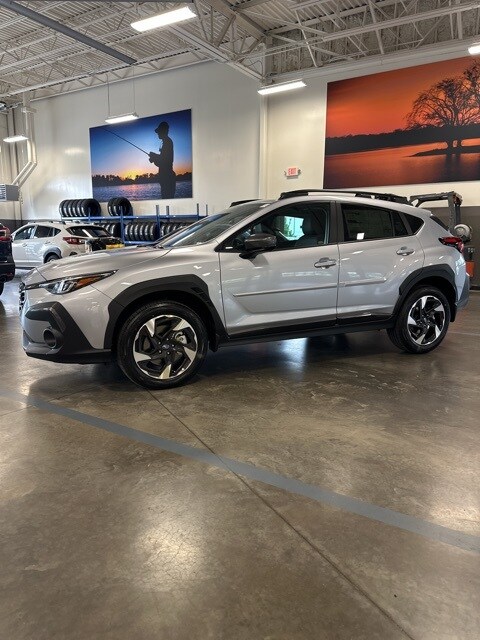 2025 Subaru Crosstrek Limited photo 2