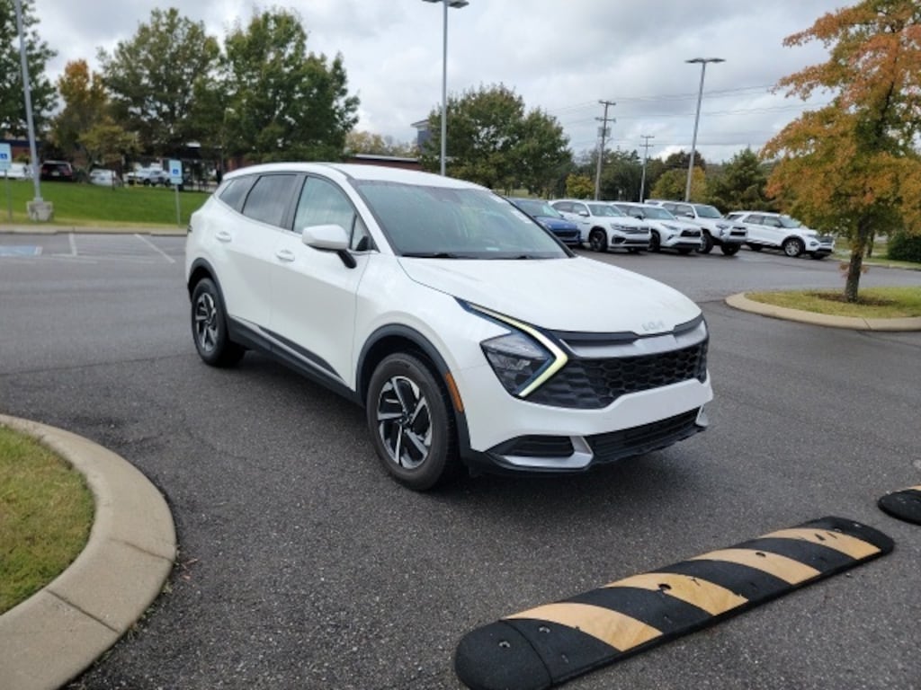 Used 2023 Kia Sportage Hybrid LX SUV