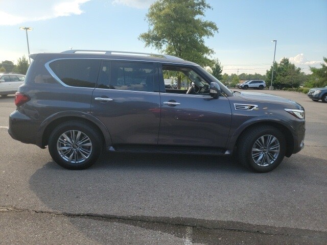 2024 Infiniti QX80 Luxe photo 2