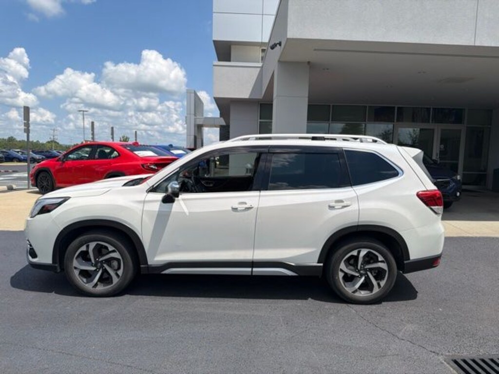 Used 2022 Subaru Forester Touring SUV