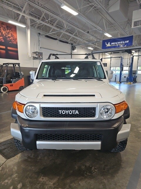 2014 Toyota FJ Cruiser Base photo 3
