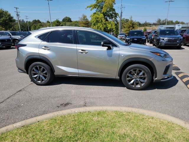 2020 Lexus NX 300 F SPORT photo 3