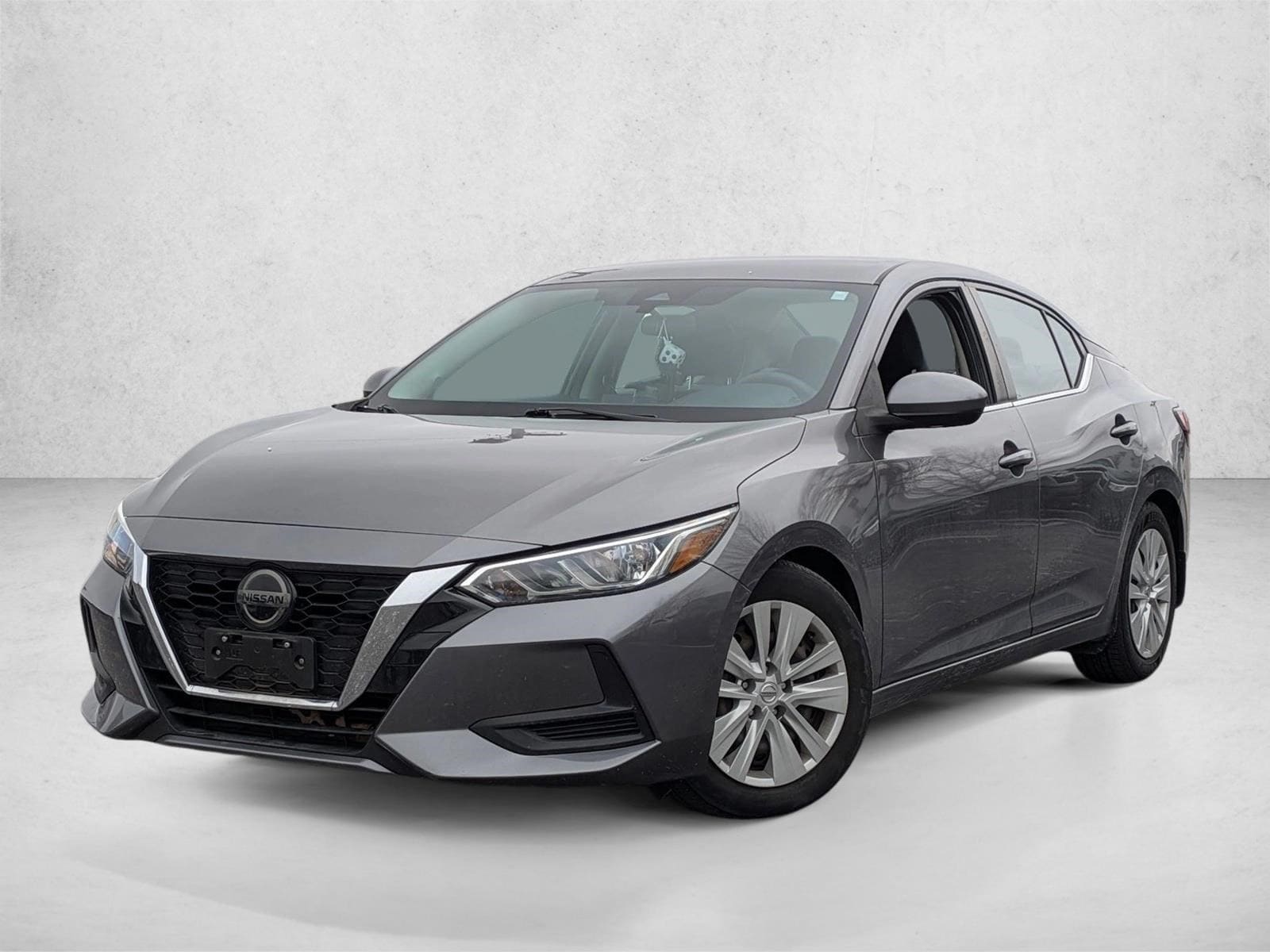 2020 Nissan Sentra S's photo