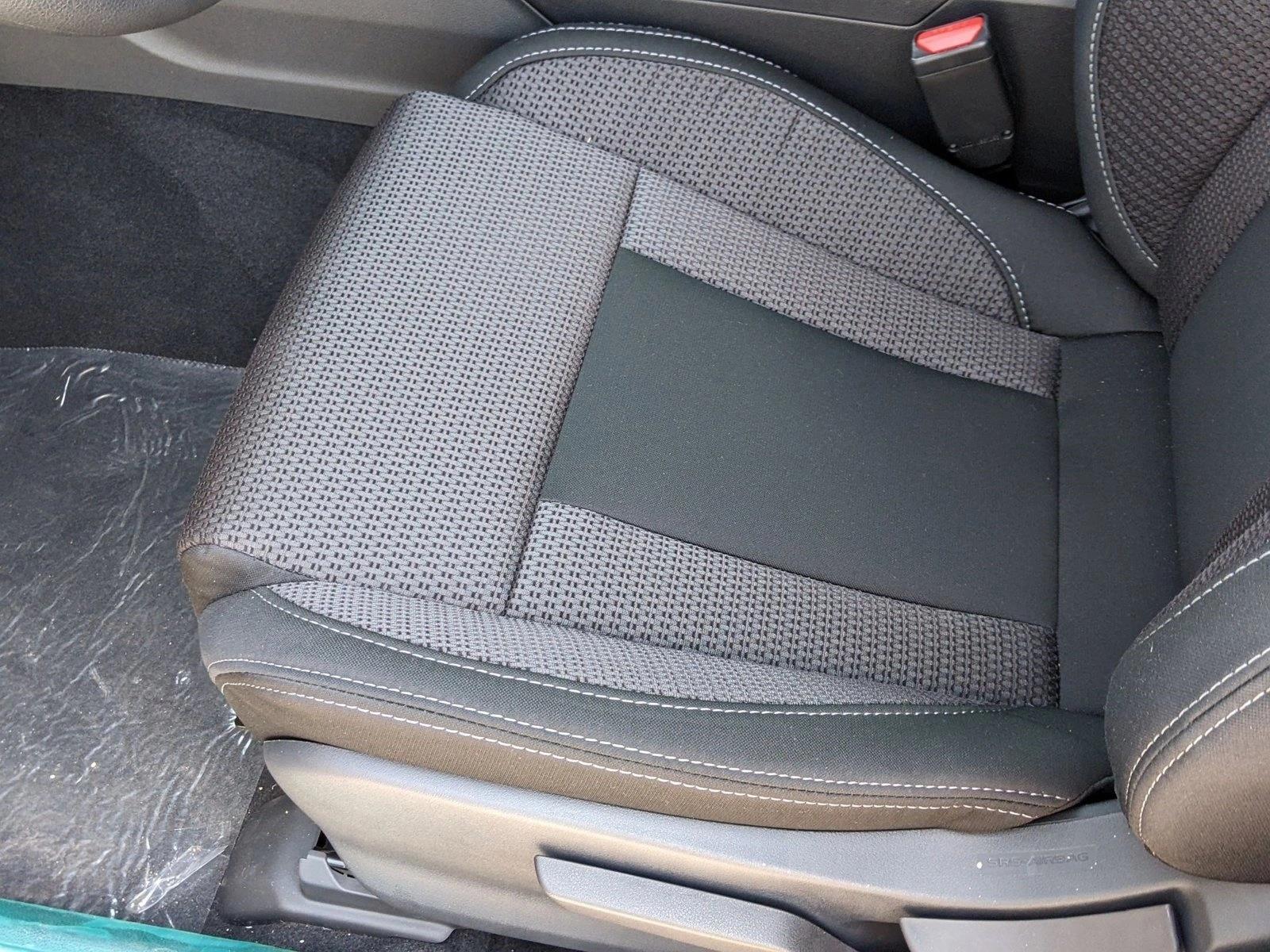 2025 Subaru Outback Base photo 4