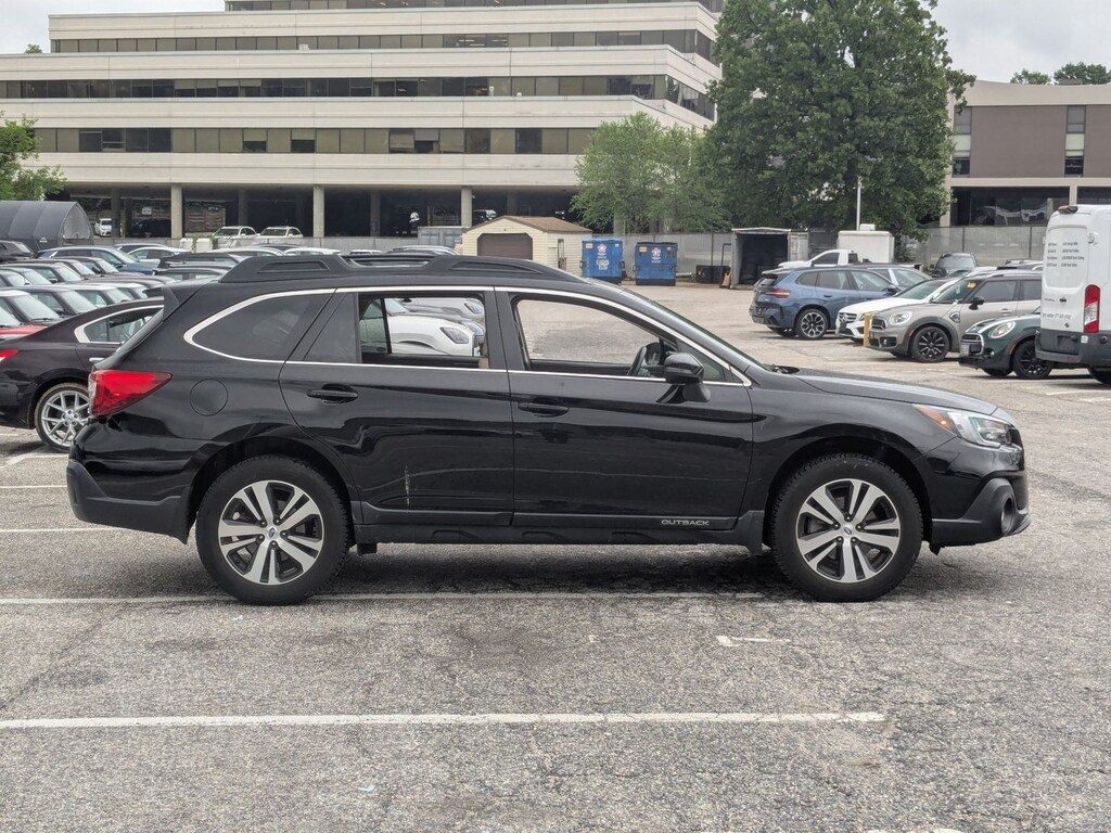 Used 2018 Subaru Outback Limited SUV