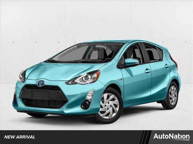 2016 Toyota Prius c Two's photo