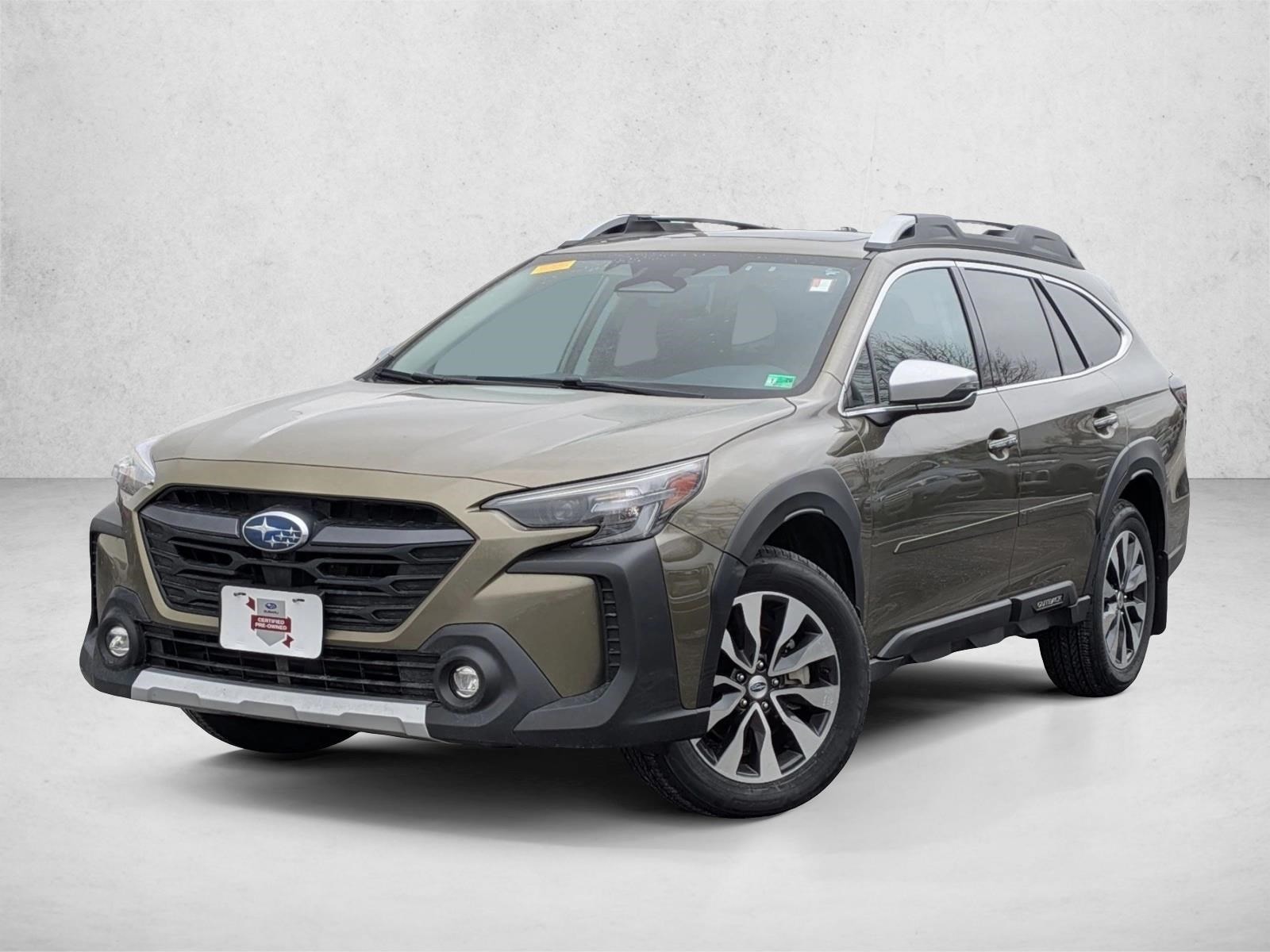 2023 Subaru Outback Touring's photo