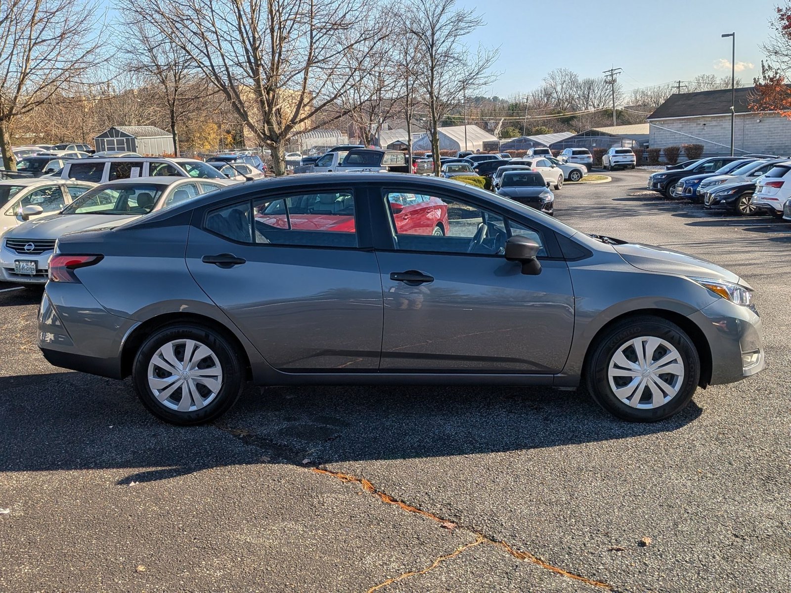 2024 Nissan Versa S photo 4