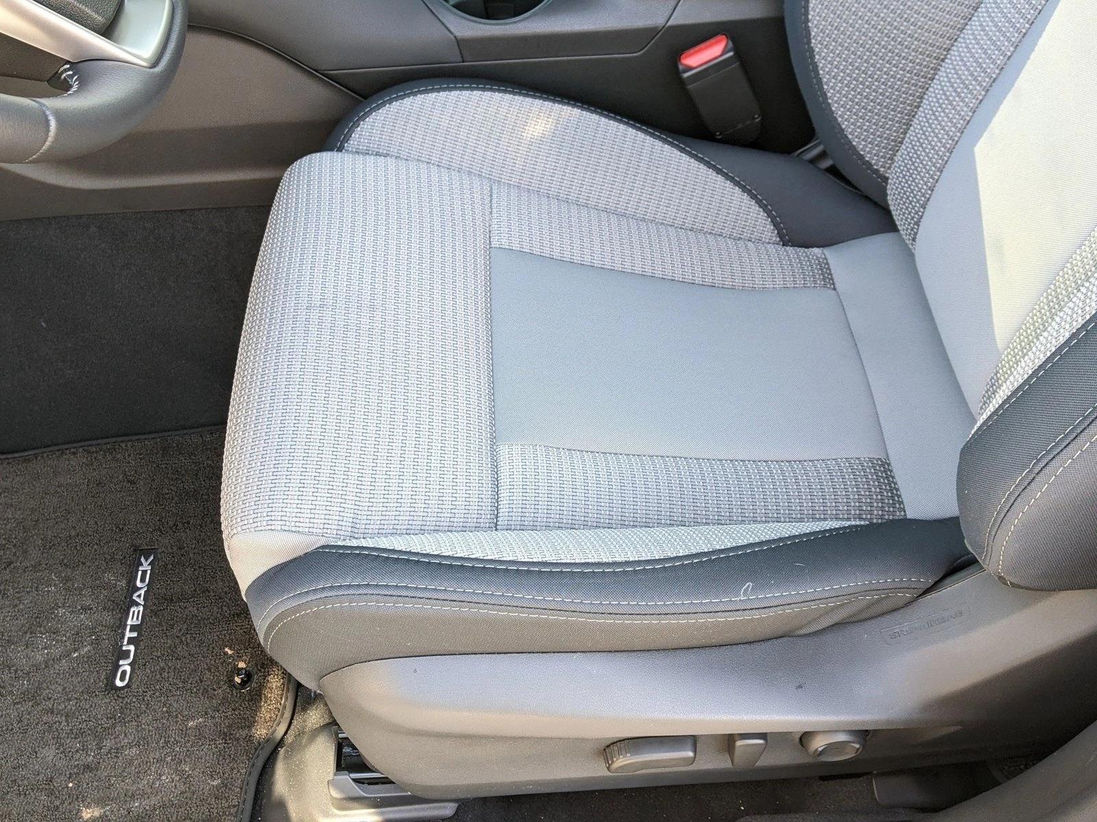 2025 Subaru Outback Premium photo 3