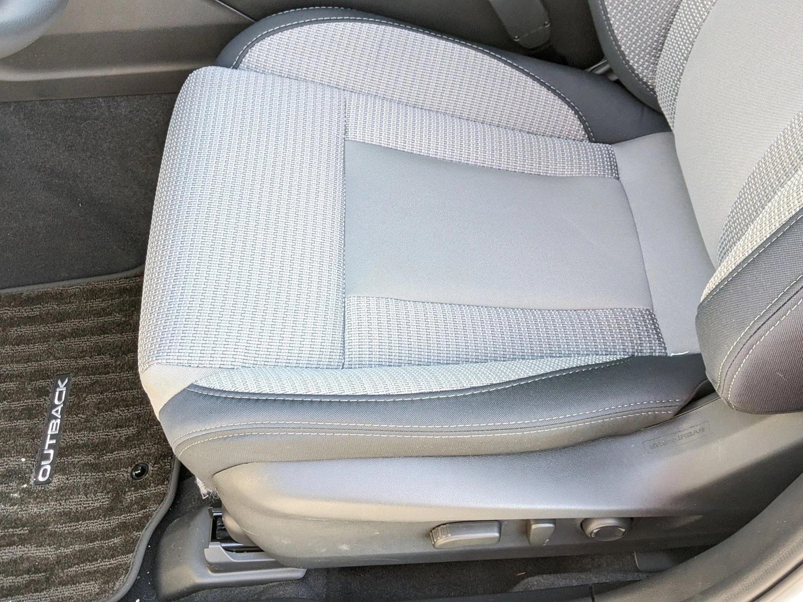 2025 Subaru Outback Premium photo 4