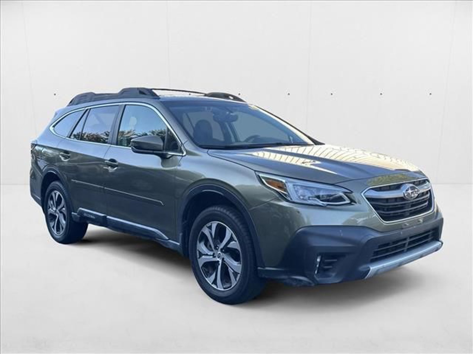 2020 Subaru Outback Limited photo 3