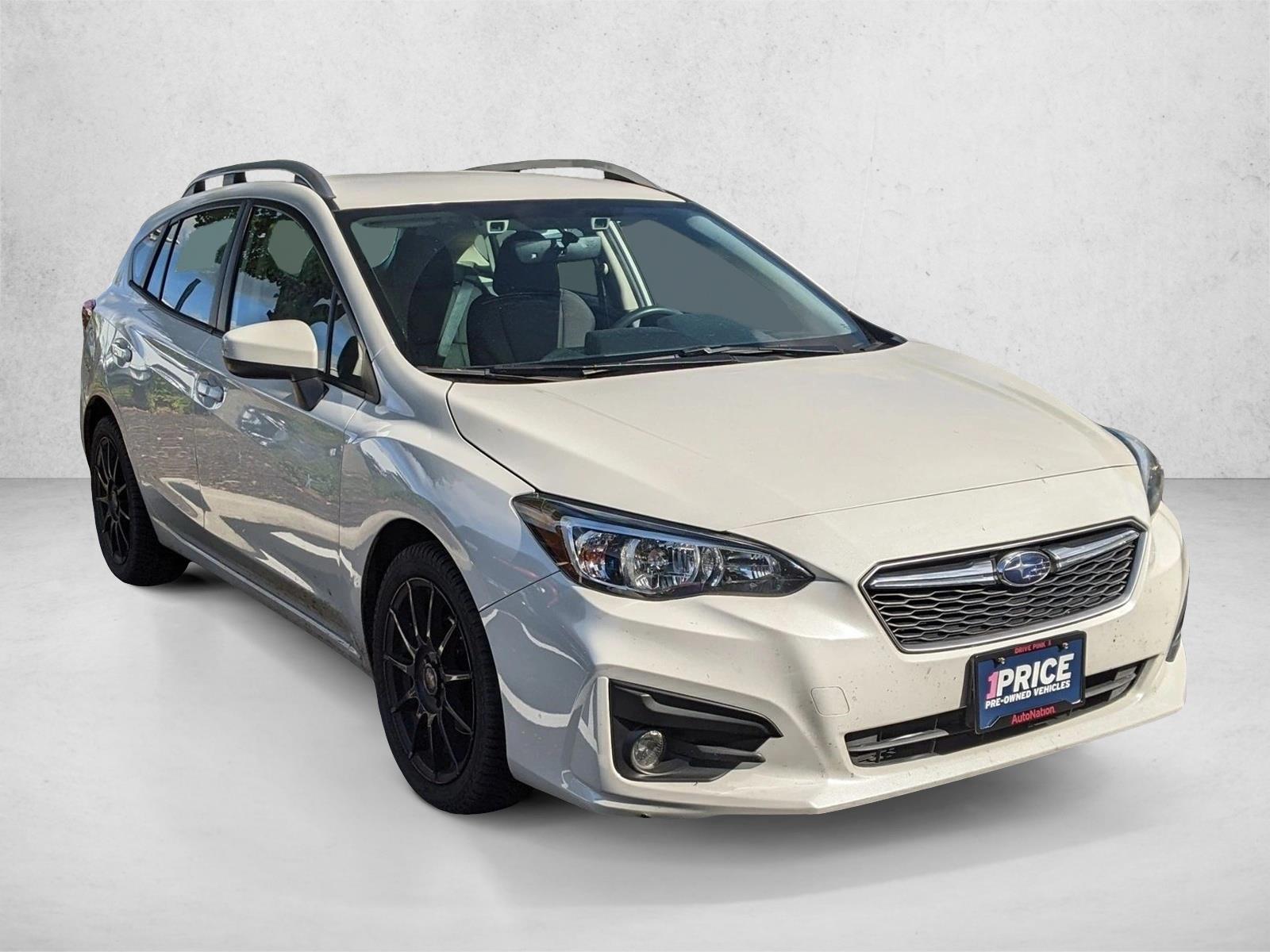 2019 Subaru Impreza Premium photo 3