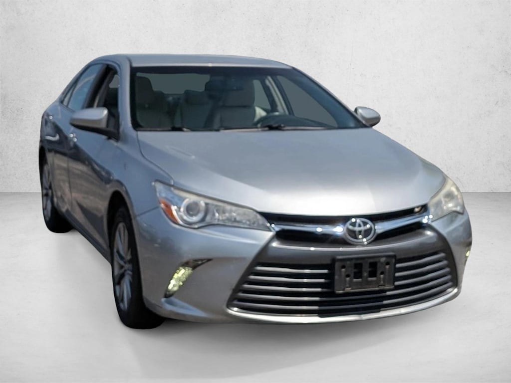 Used 2017 Toyota Camry XLE Sedan