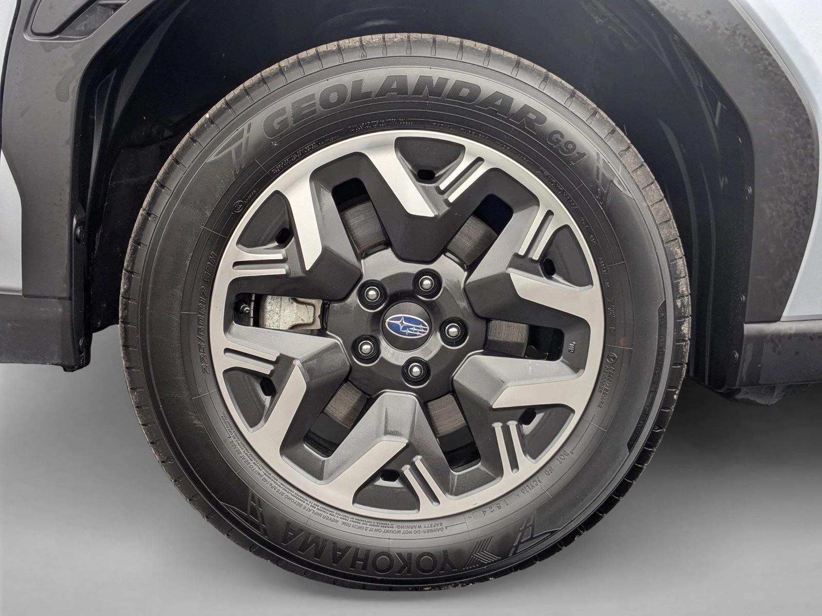 2025 Subaru Forester Premium - Photo 25