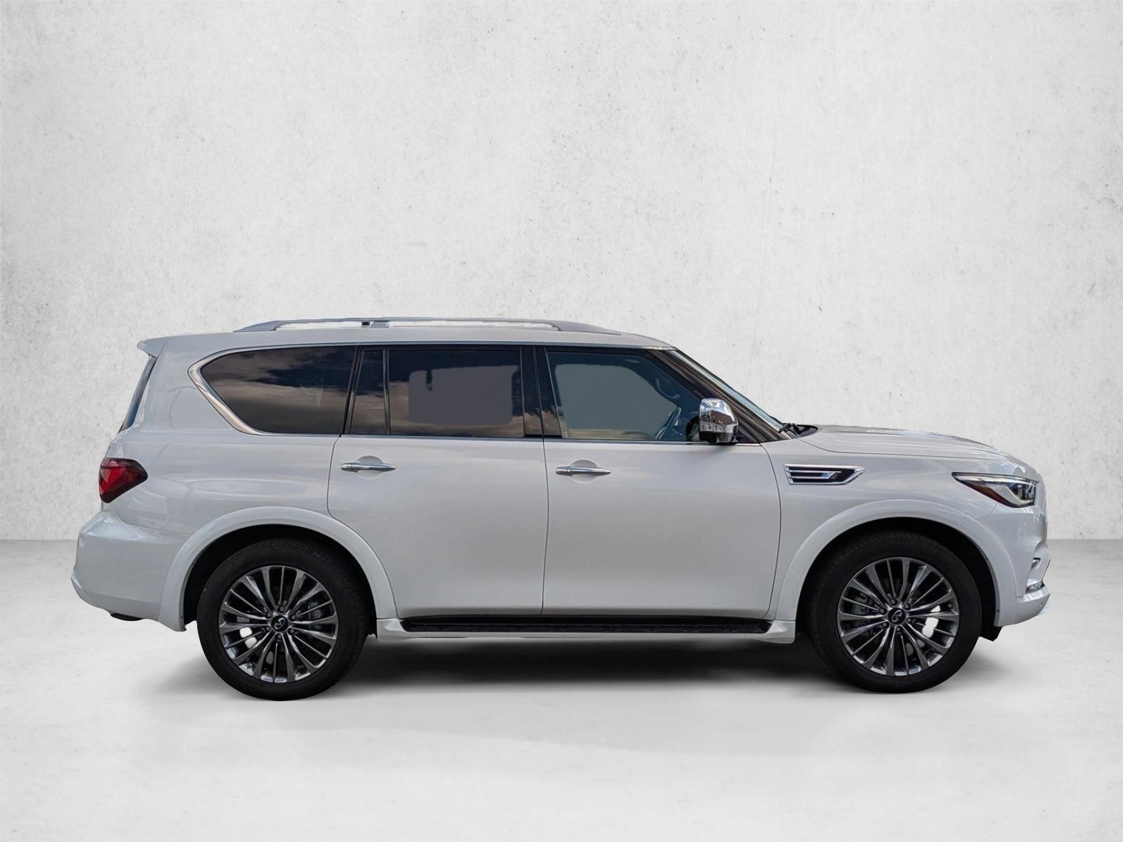 2021 Infiniti QX80 Sensory photo 4