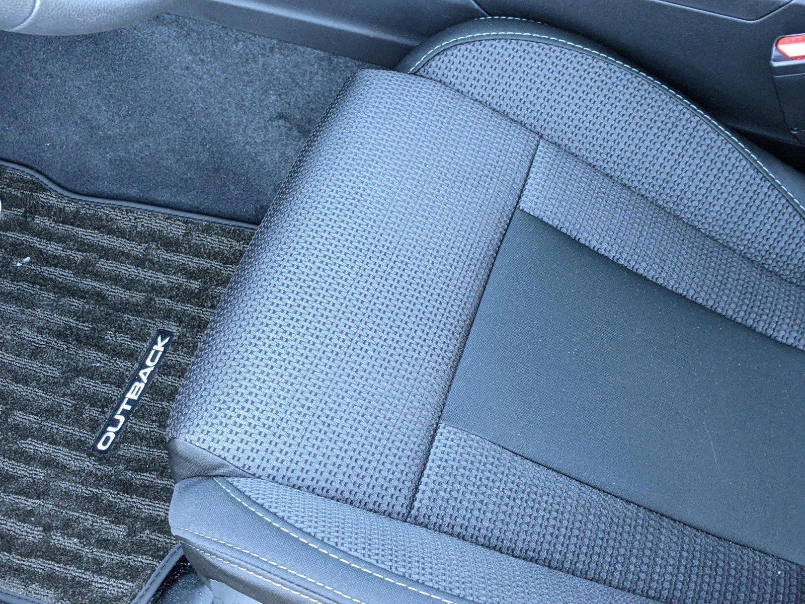 2025 Subaru Outback Premium photo 4