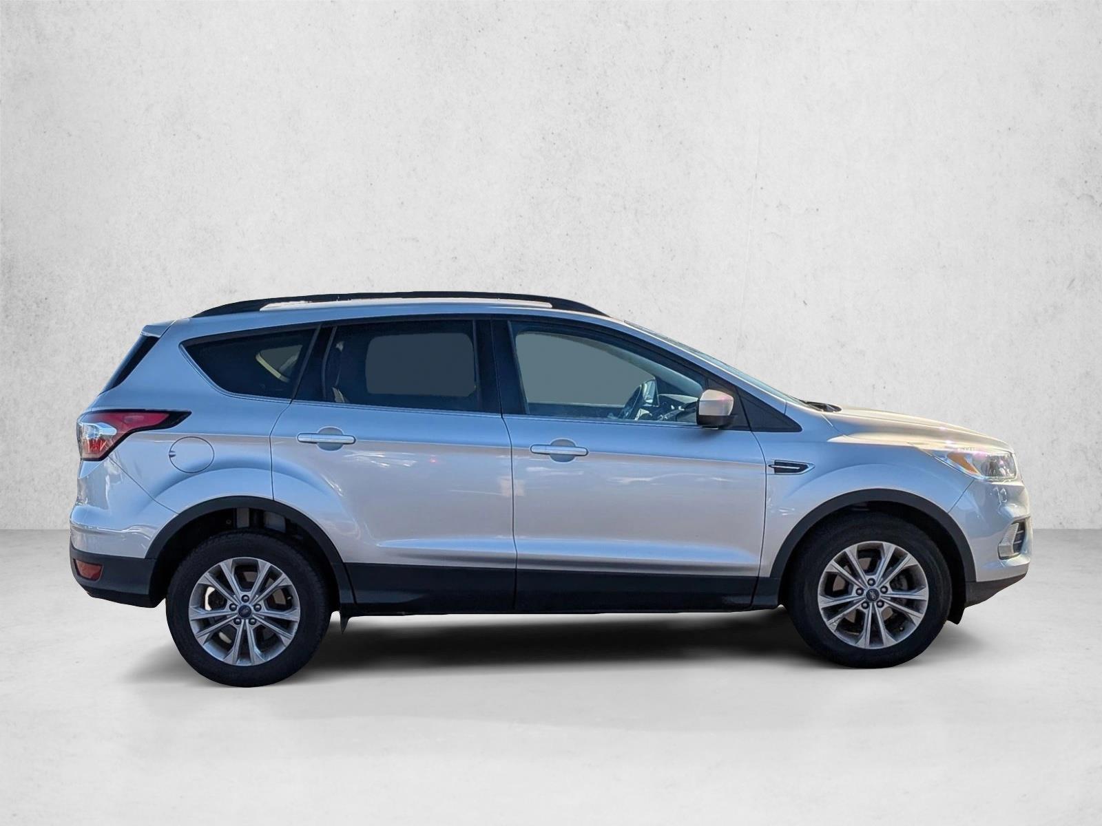 2018 Ford Escape SE photo 4