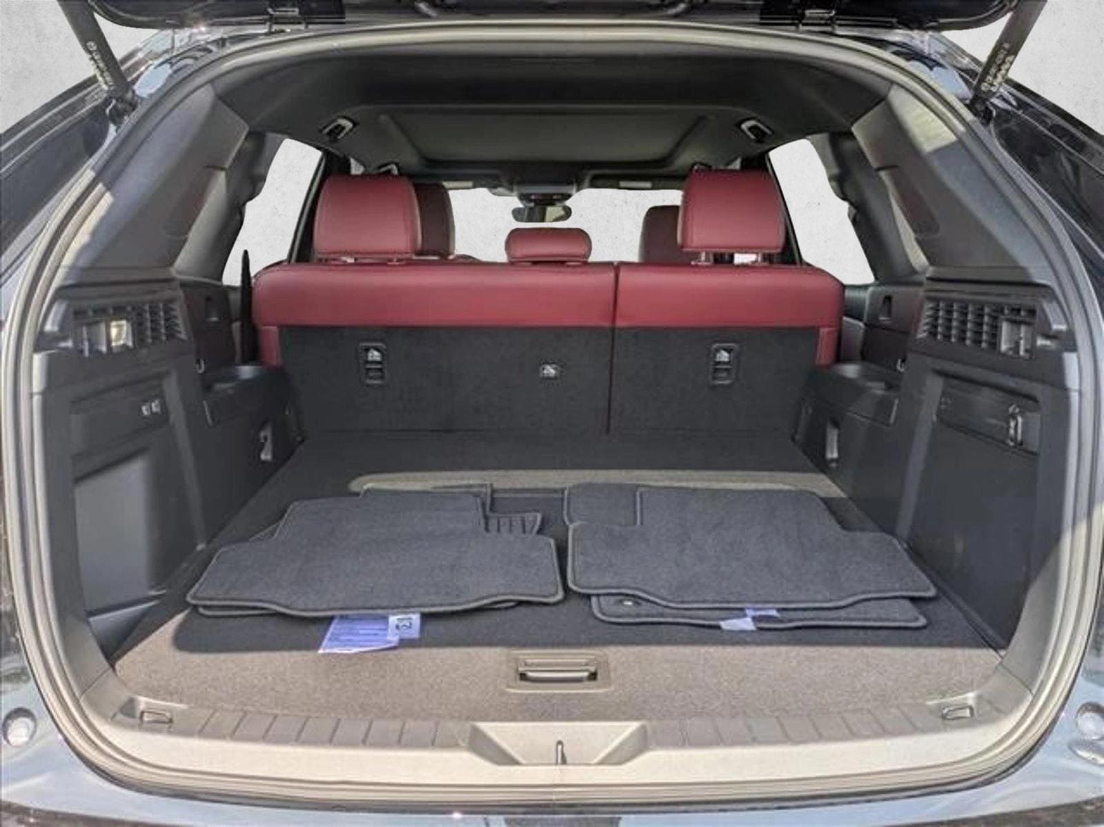 2025 Mazda CX-70 Premium Package