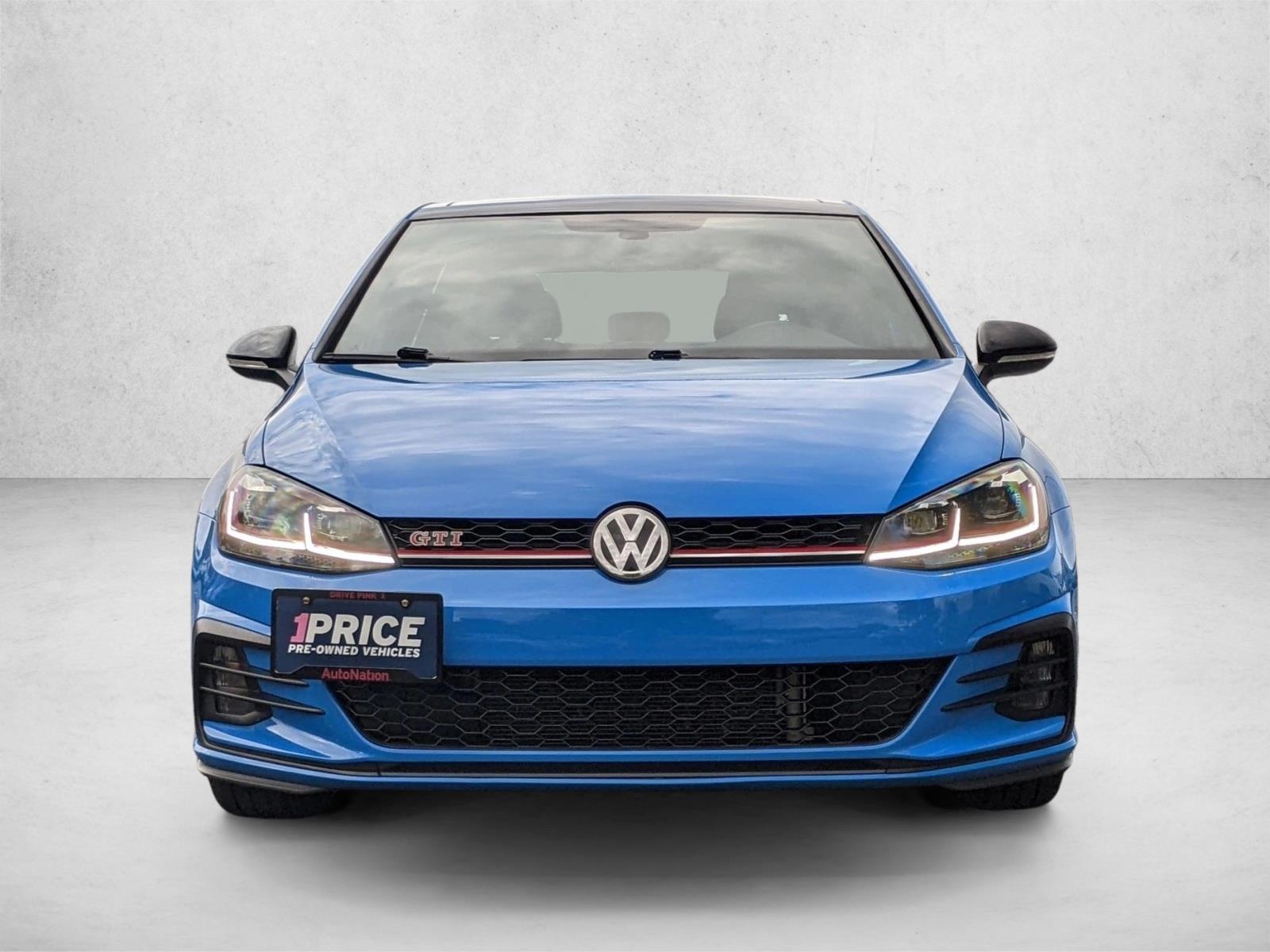 2021 Volkswagen Golf S photo 2