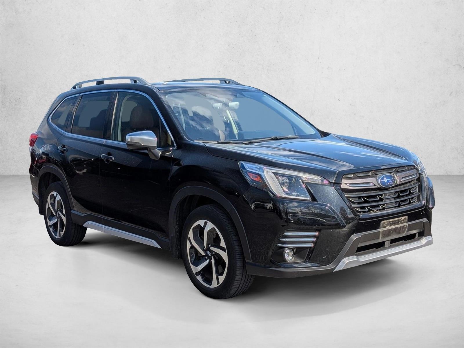 2022 Subaru Forester Touring photo 3