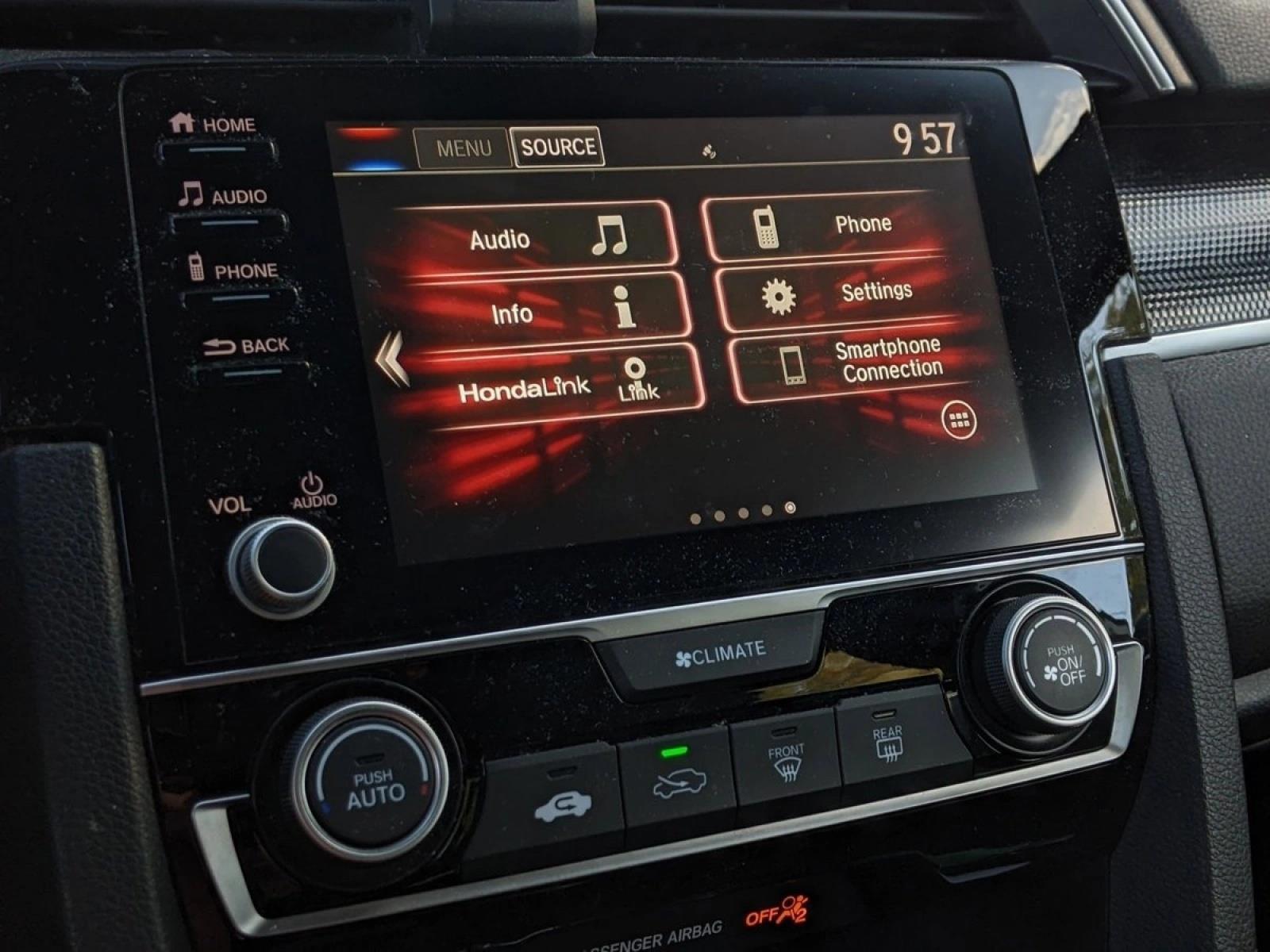 2019 Honda Civic Sport photo 3