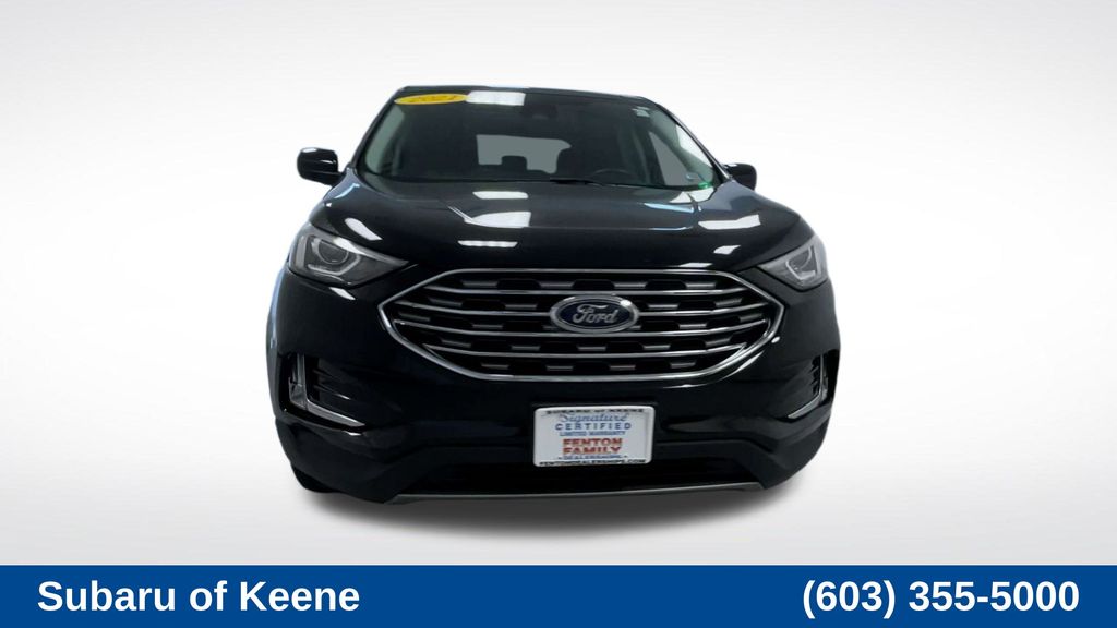 2021 Ford Edge SEL photo 2