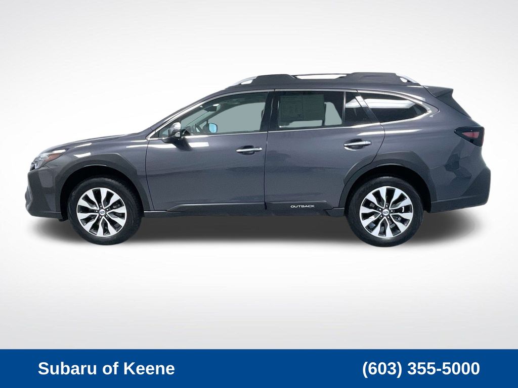 2023 Subaru Outback Touring photo 2