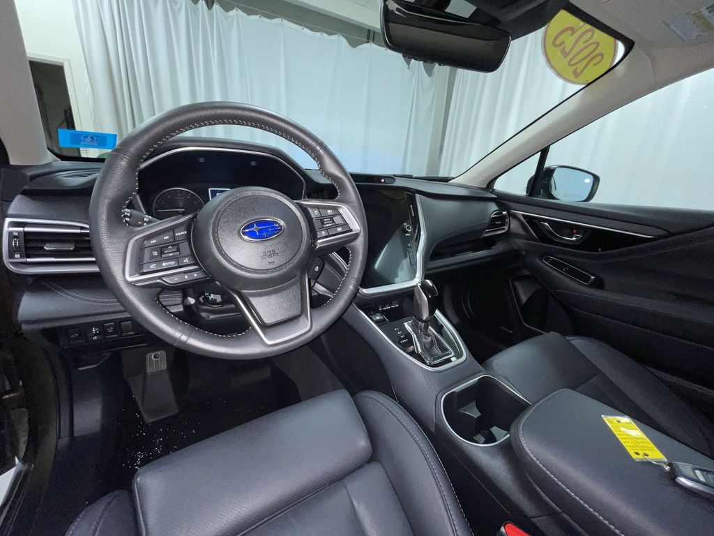 2025 Subaru Outback Limited photo 3