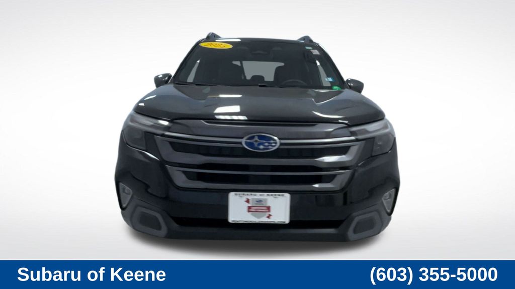2025 Subaru Forester Limited photo 3