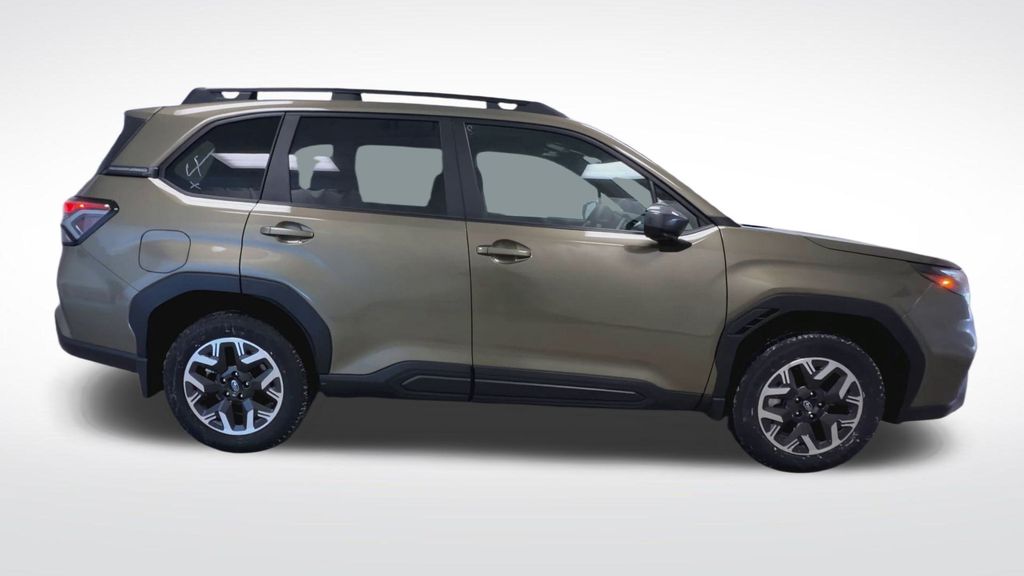 2026 Subaru Forester Premium - Photo 9