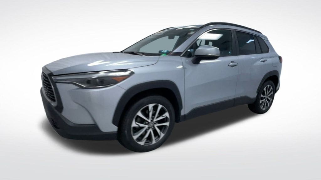 Used 2022 Toyota Corolla Cross XLE SUV