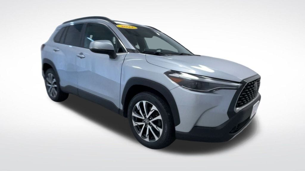 Used 2022 Toyota Corolla Cross XLE SUV