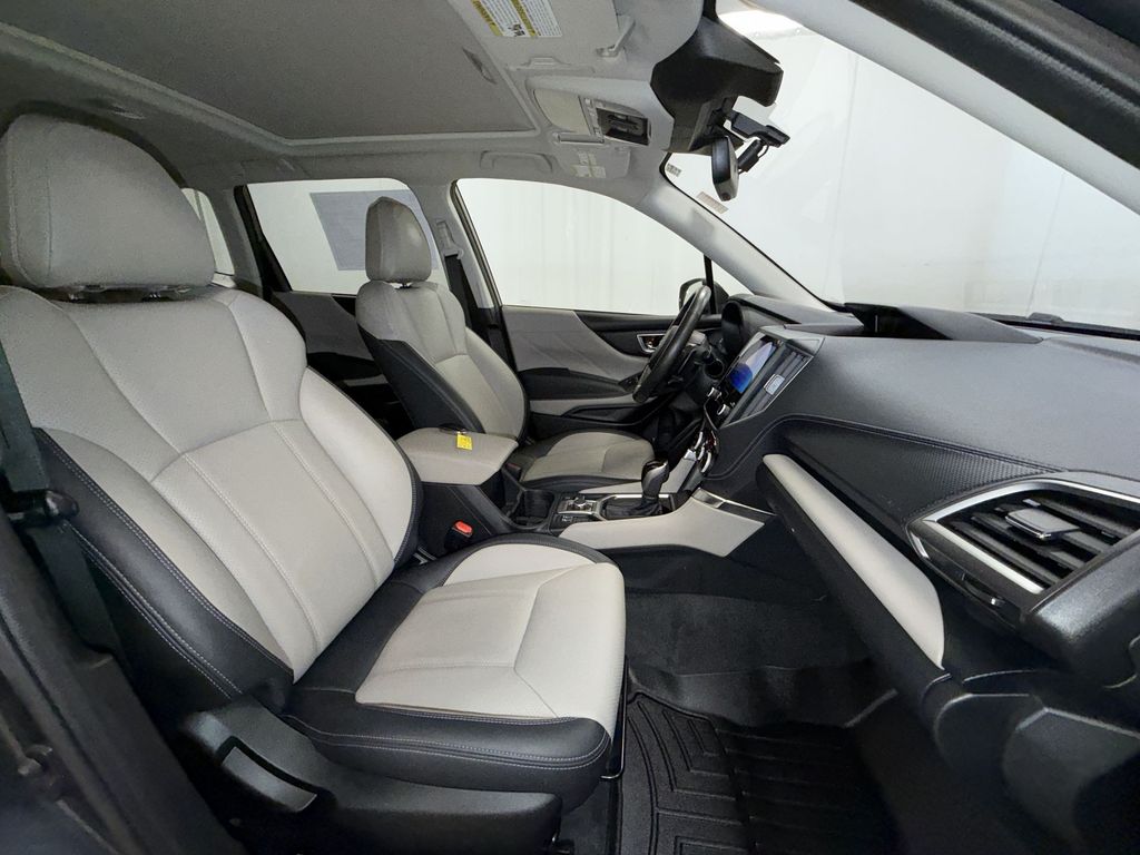 2024 Subaru Forester Limited - Photo 17