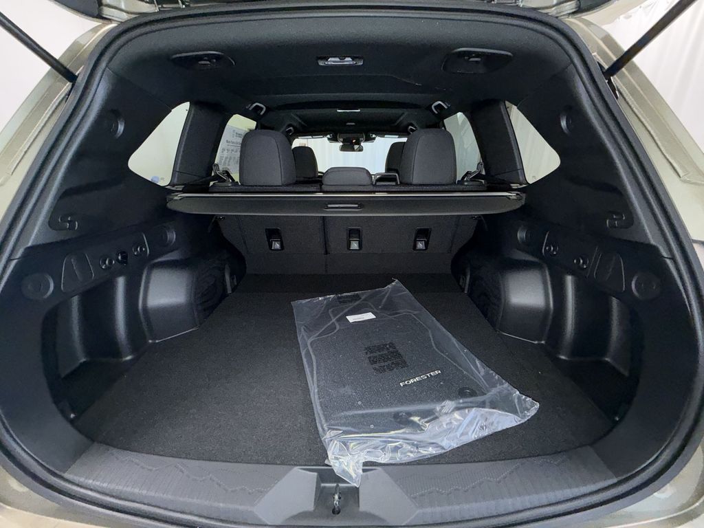 2026 Subaru Forester Premium - Photo 16