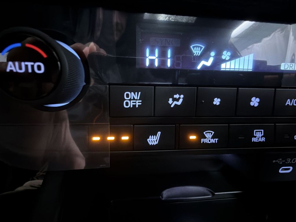 2026 Subaru Outback Premium - Photo 20