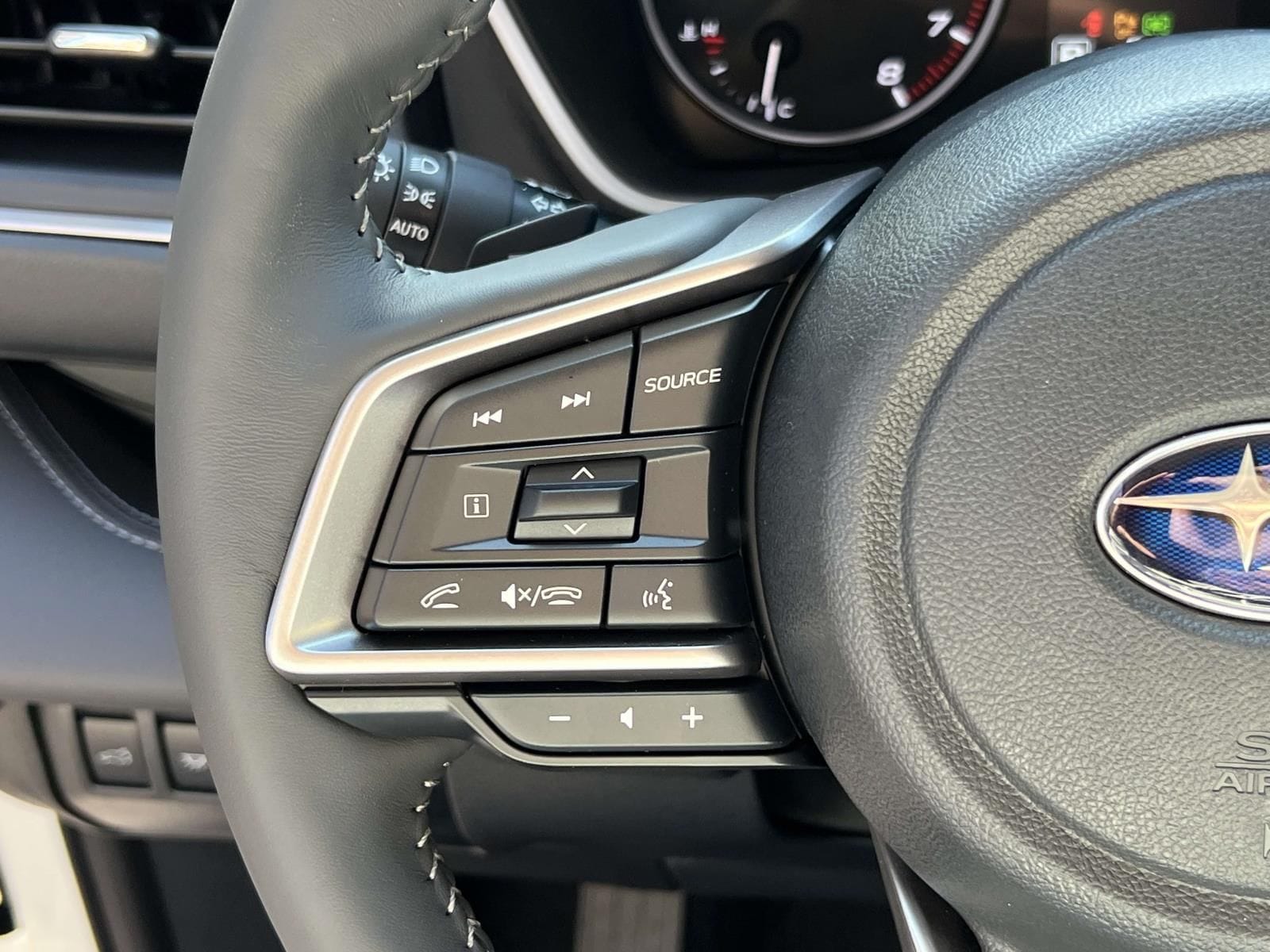 2026 Subaru Ascent Touring - Photo 18