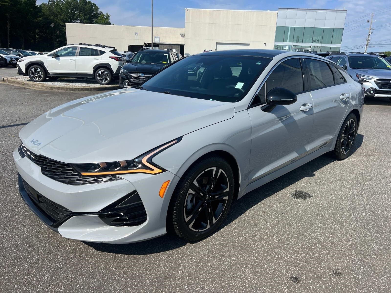 2024 Kia K5 GT-Line photo 3