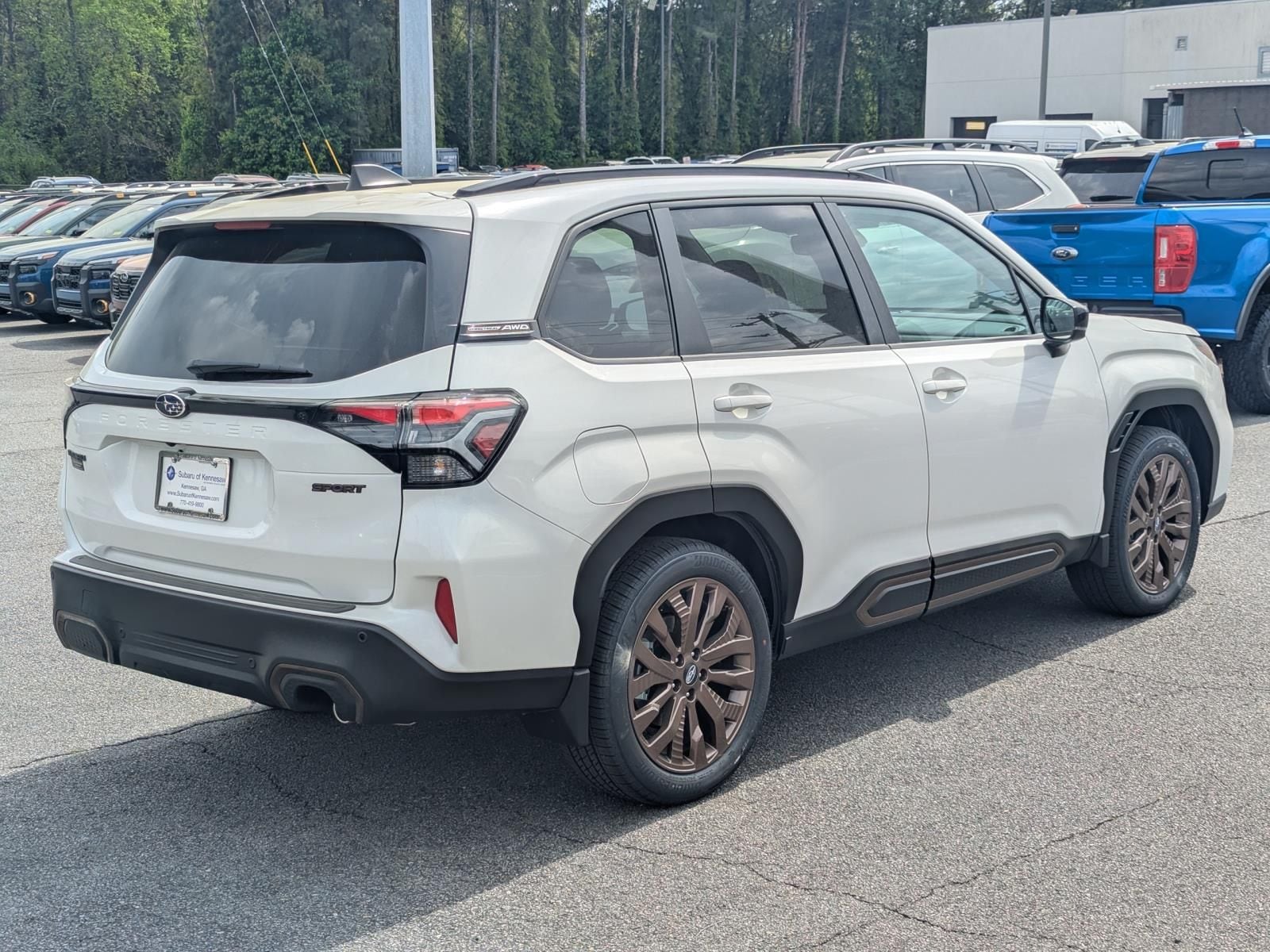 View vehicle photo 7