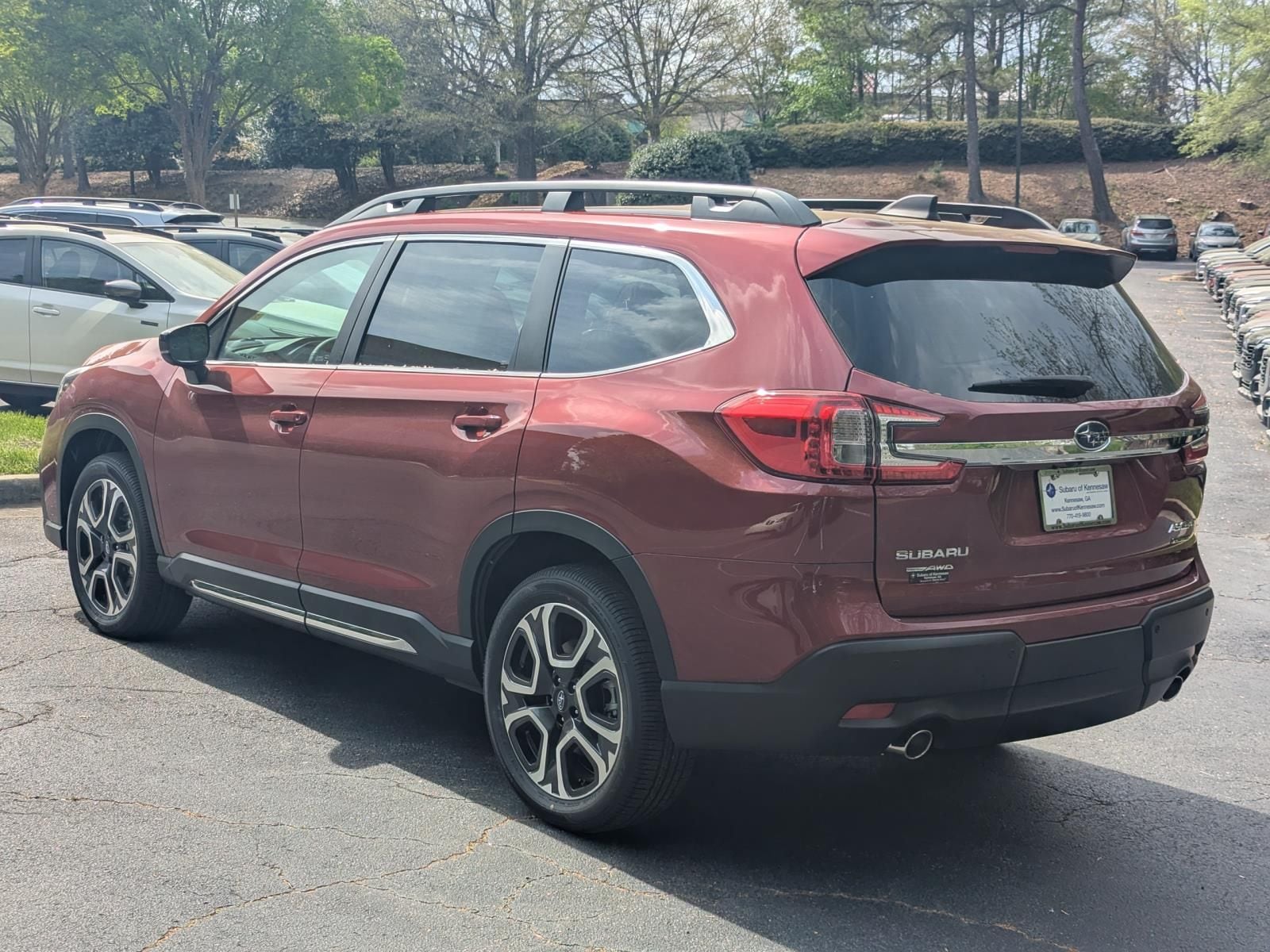 View vehicle photo 5