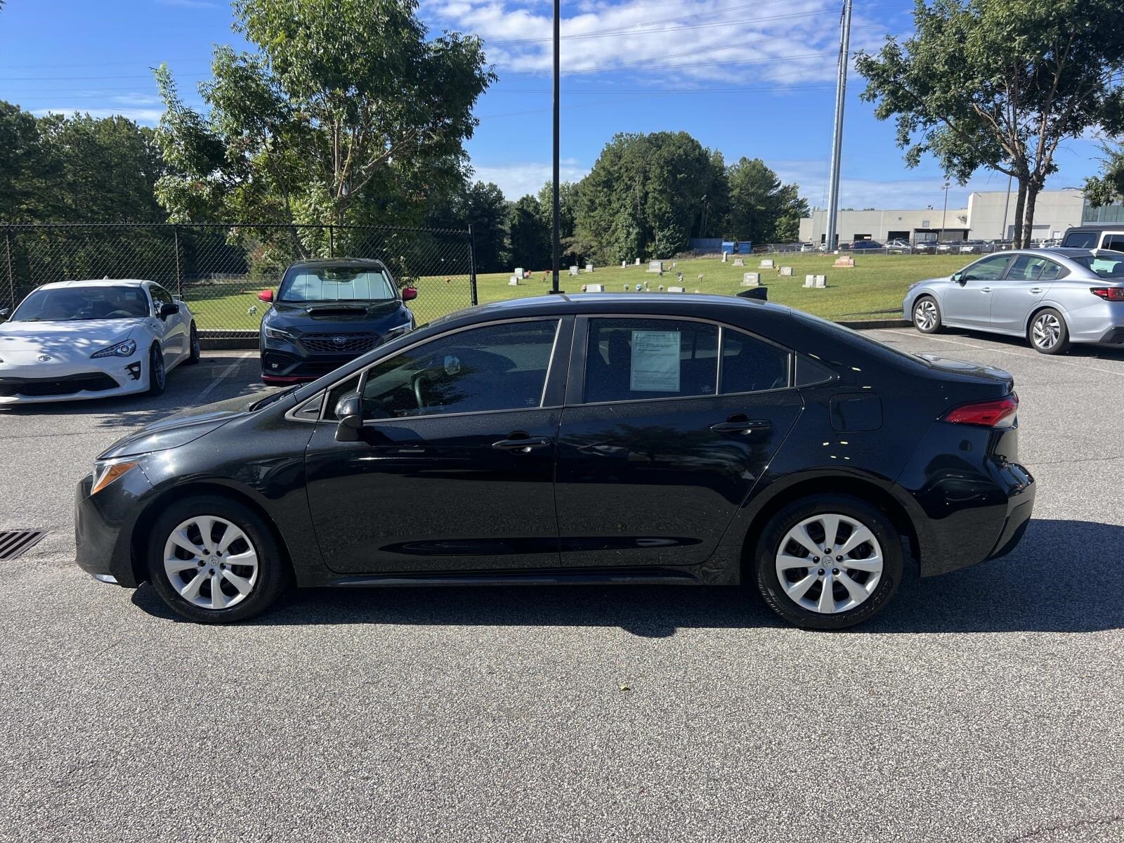 2022 Toyota Corolla LE photo 4