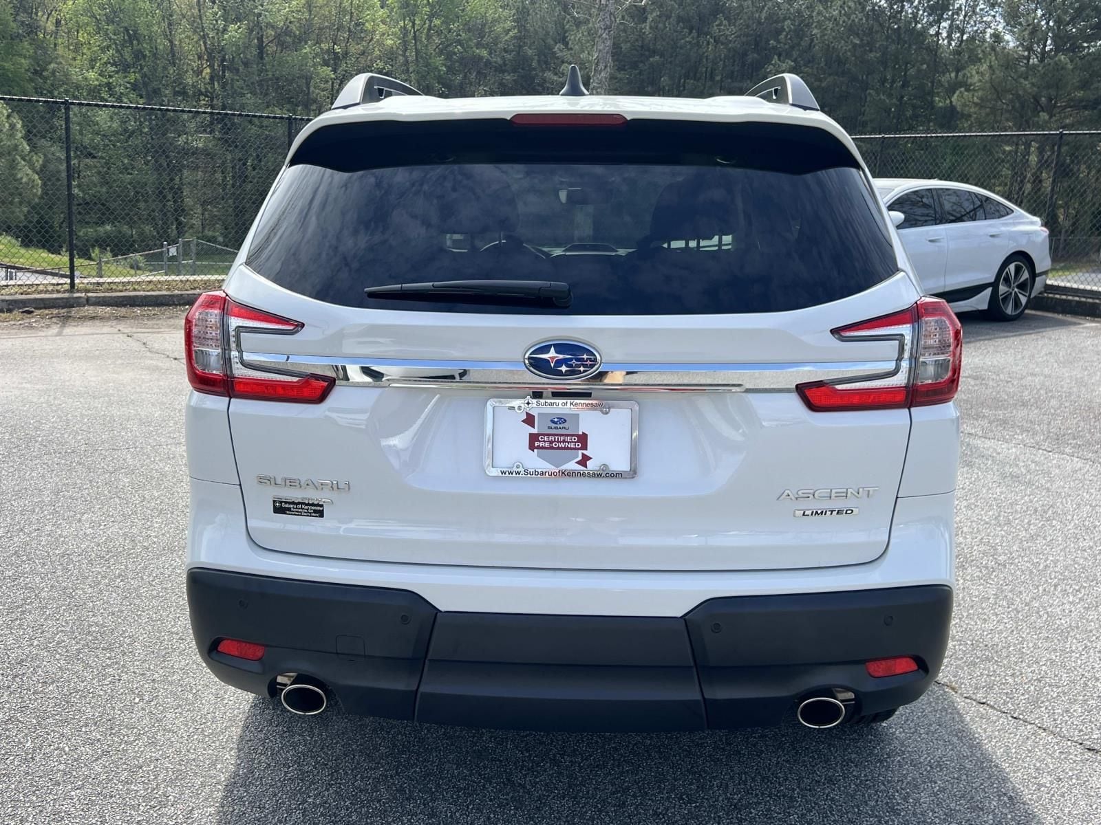 View vehicle photo 6