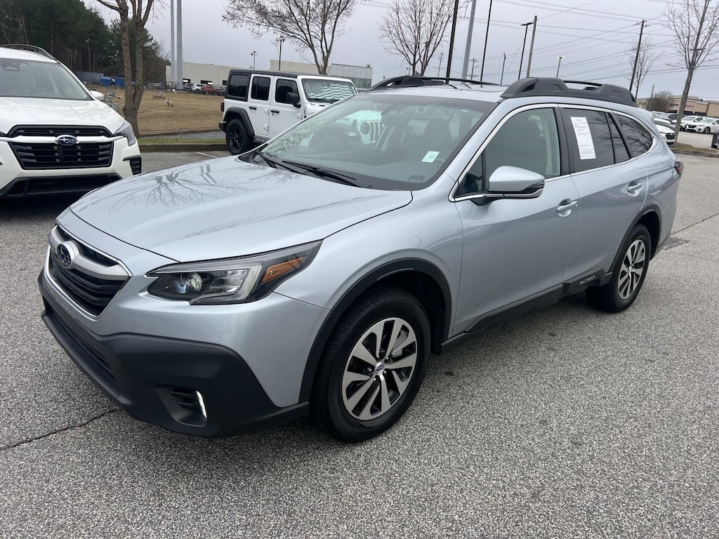 Used 2022 Subaru Outback Premium SUV