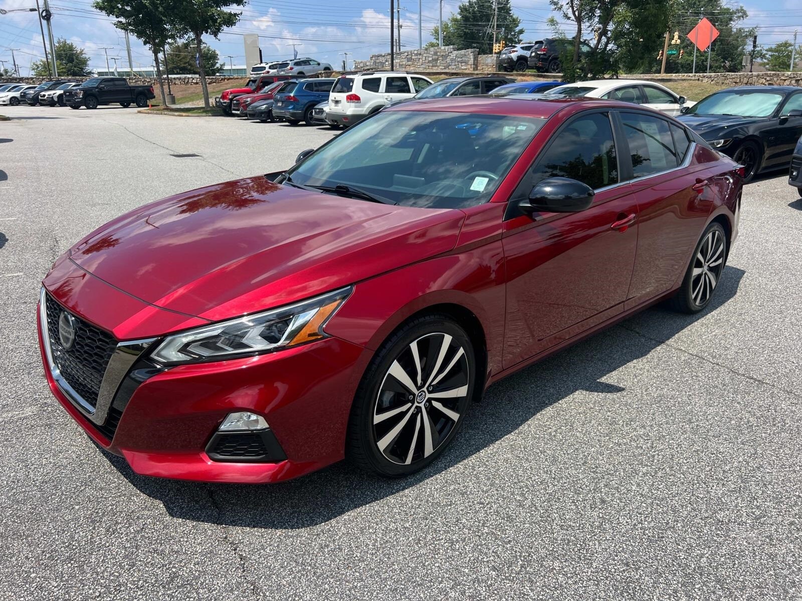 2020 Nissan Altima 2.5 SR photo 3