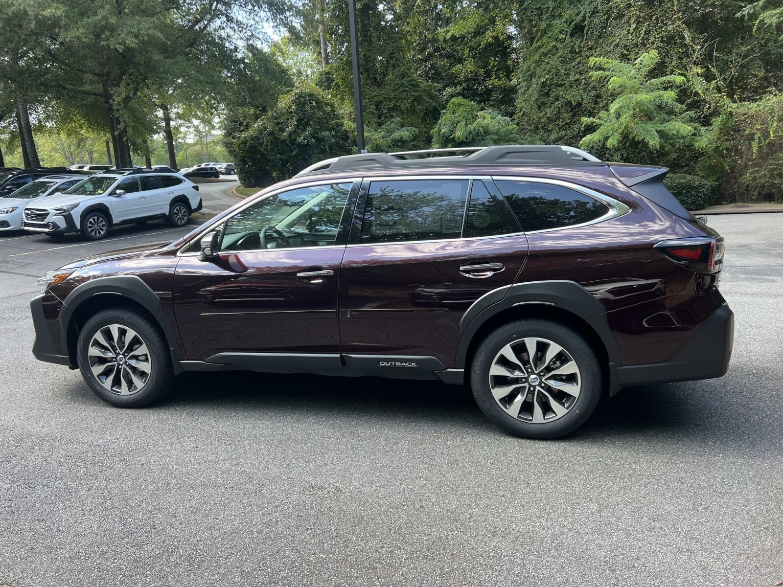 2025 Subaru Outback Touring XT photo 3
