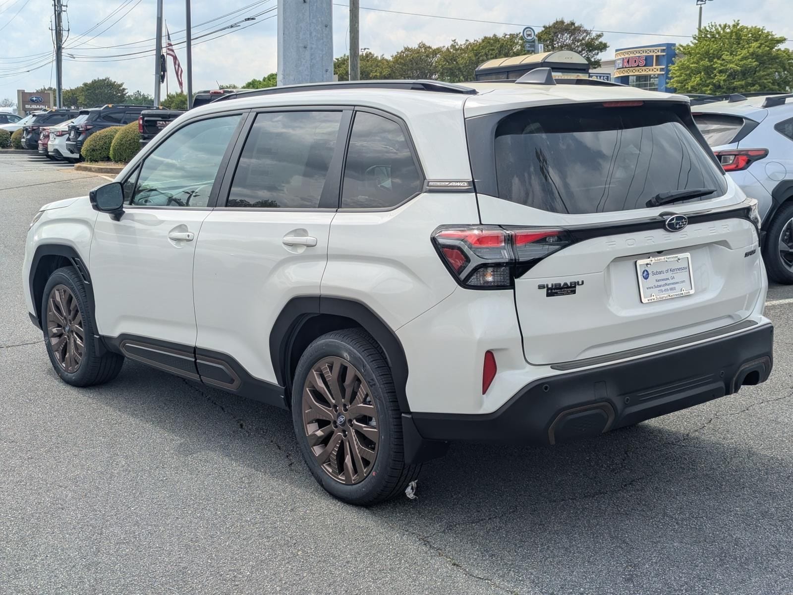 View vehicle photo 5