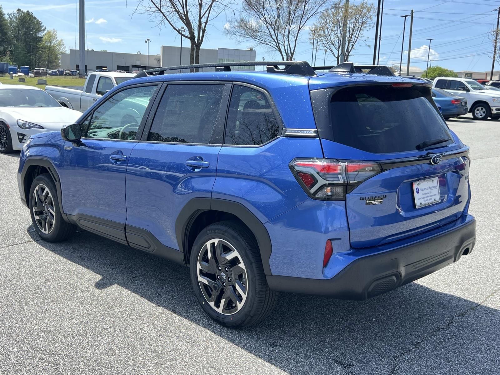 View vehicle photo 5